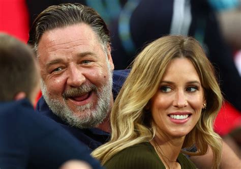 russell crowe wife 2022